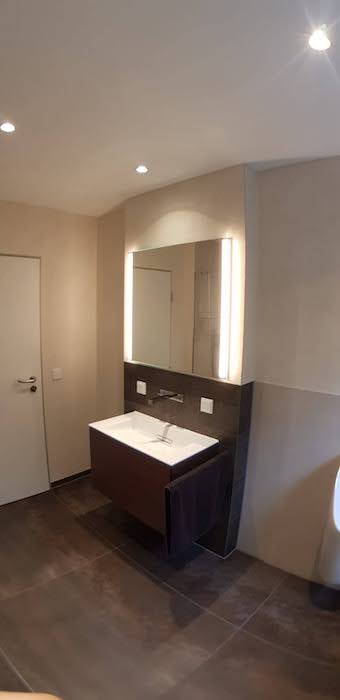 b9ddad1c-b45a-4182-8f66-e8b9a5463571